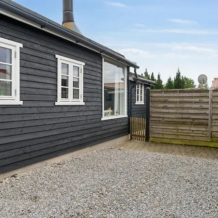 Close To The And Restaurants 度假居 *