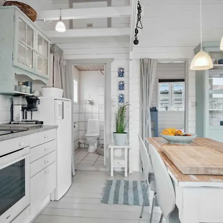 Vakantiehuis Houten Dichtbij Het En Restaurants Karrebæksminde