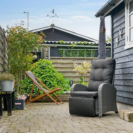 Vakantiehuis Houten Dichtbij Het En Restaurants